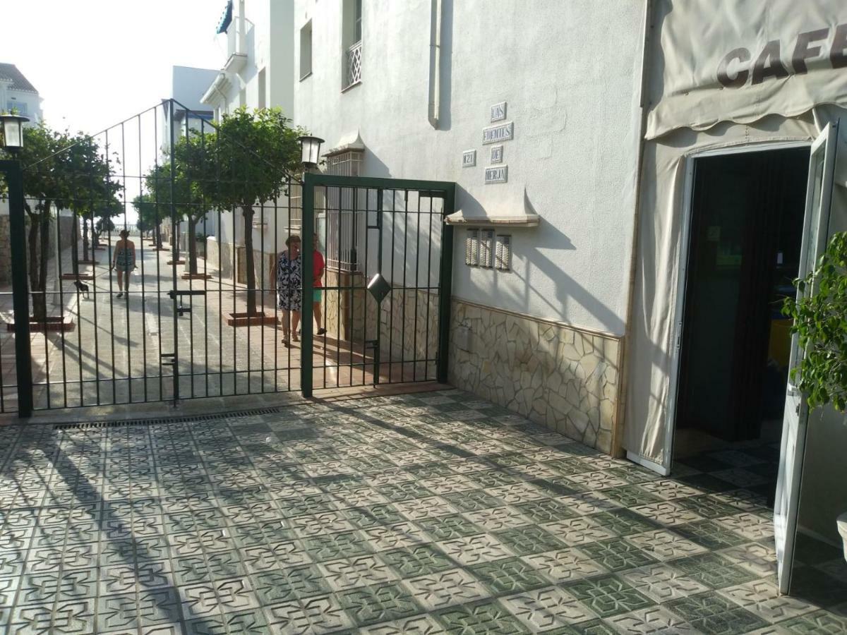 Nerja Solymarアパートメント エクステリア 写真